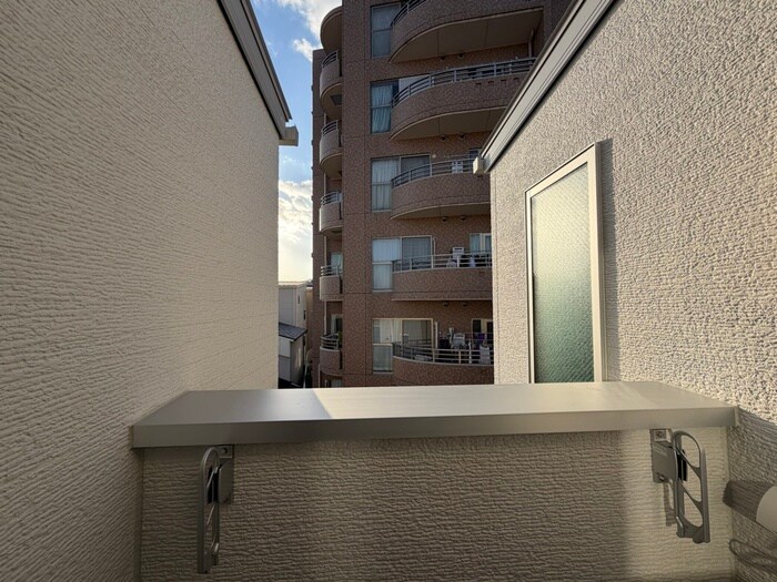 物件内観写真18　(室内からの展望)