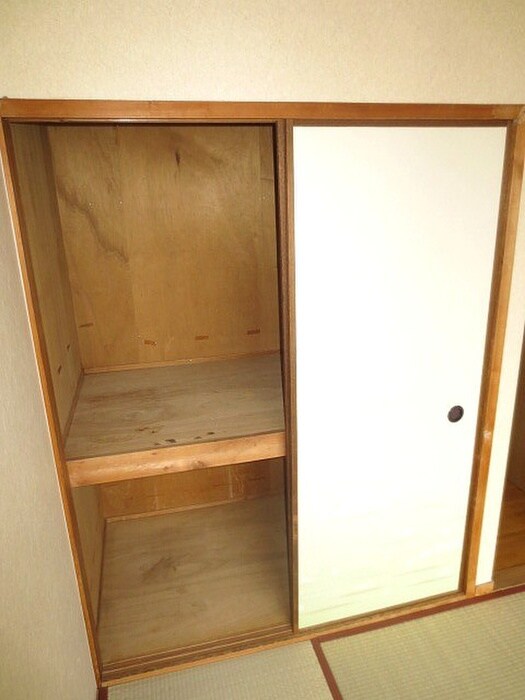 物件内観写真10　(収納)
