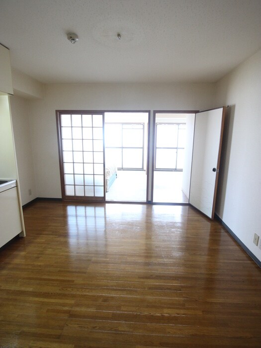 物件内観写真12　(居室)