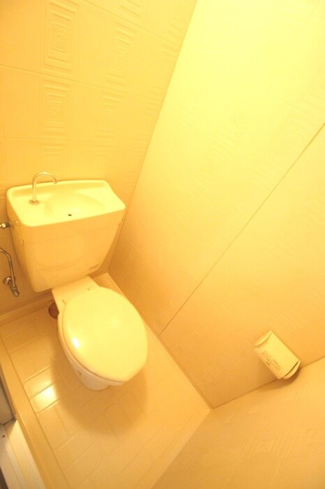 物件内観写真15　(トイレ)