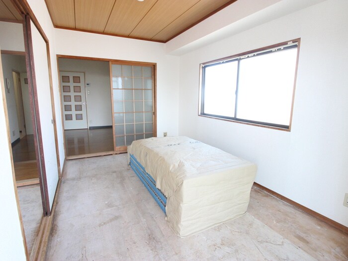物件内観写真18　(居室)