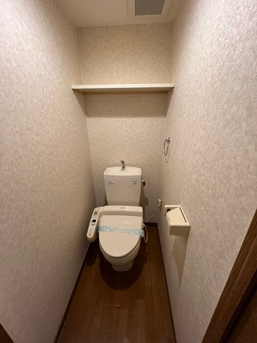 物件内観写真12　(トイレ)