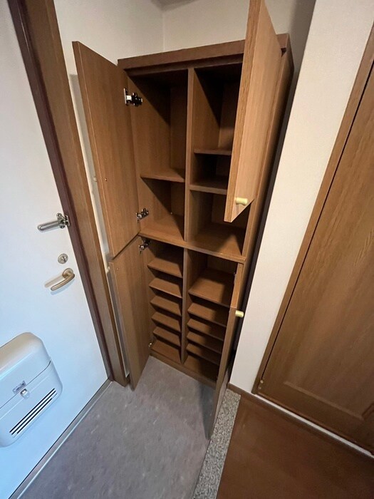 物件内観写真18　(靴箱)