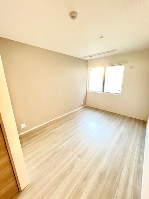 物件内観写真16　(居室)