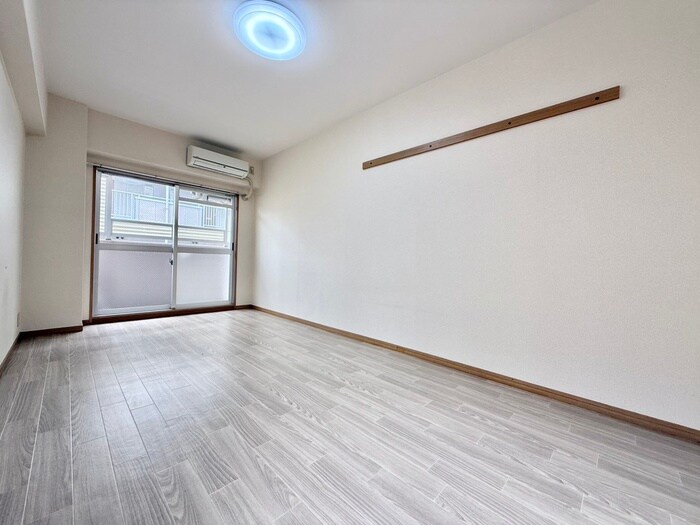 物件内観写真9　(居室)