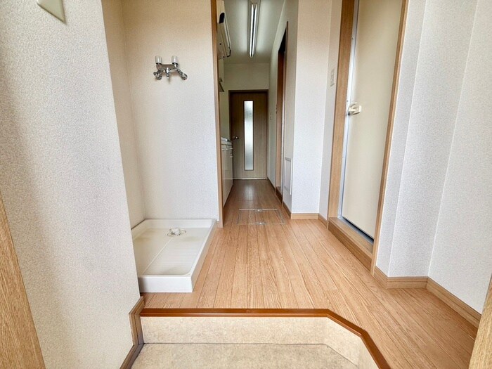 物件内観写真17　(廊下)