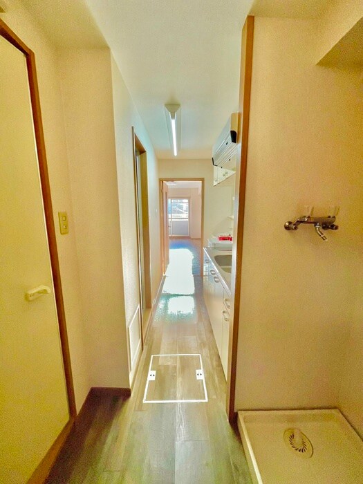 物件内観写真19　(廊下)