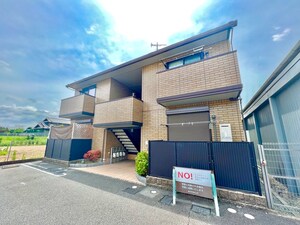 シャルムポポ外観写真