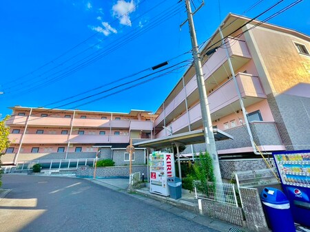 ア－トプラザ野路外観写真