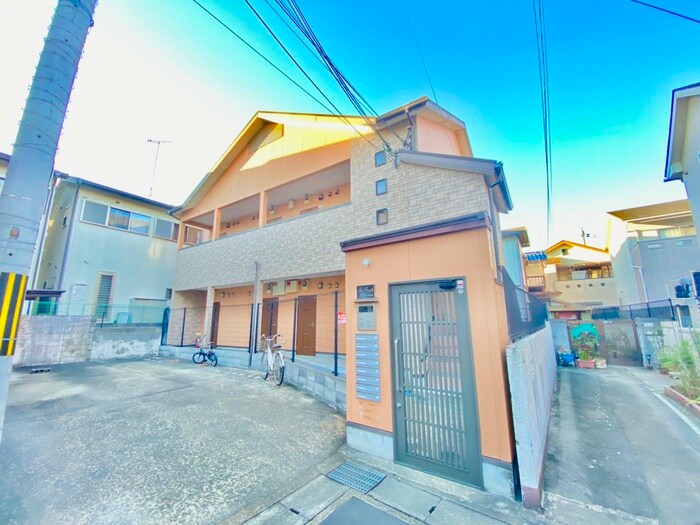 物件外観写真1　(外観写真)