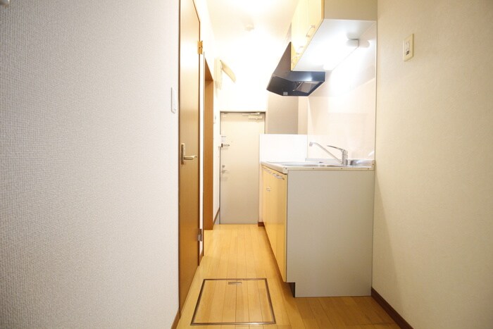 物件内観写真19　(廊下)