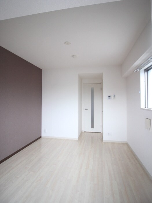 物件内観写真18　(居室)