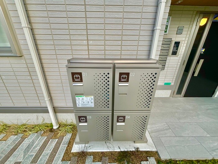 物件外観写真4　(建物設備)