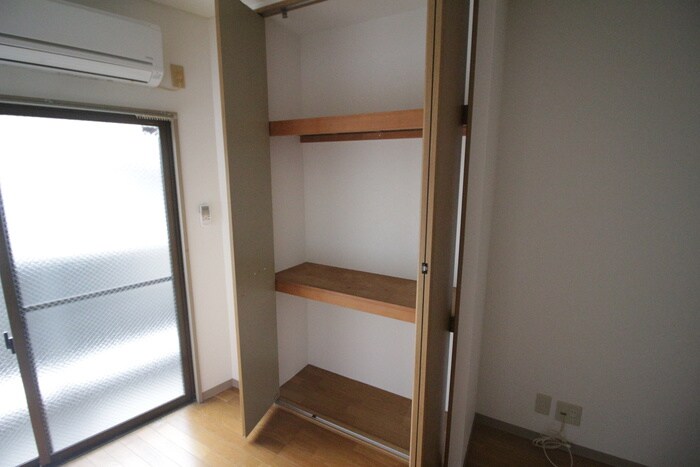 物件内観写真13　(収納)