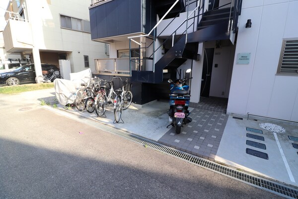 駐輪場