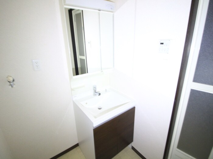 物件内観写真11　(洗面)