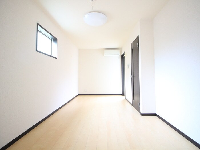 物件内観写真13　(居室)