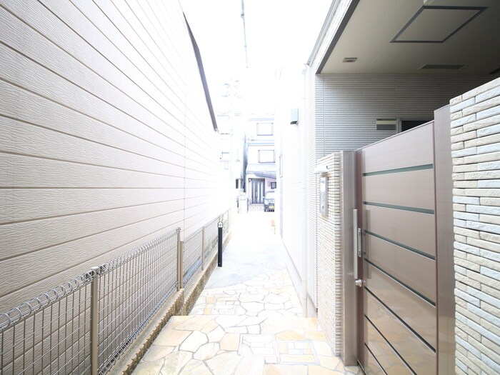 物件内観写真22　(室内からの展望)