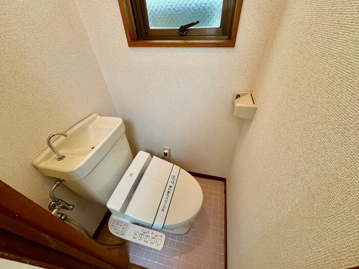 物件内観写真11　(トイレ)