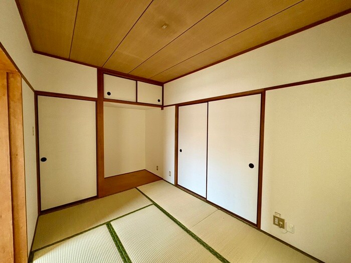 物件内観写真13　(居室)