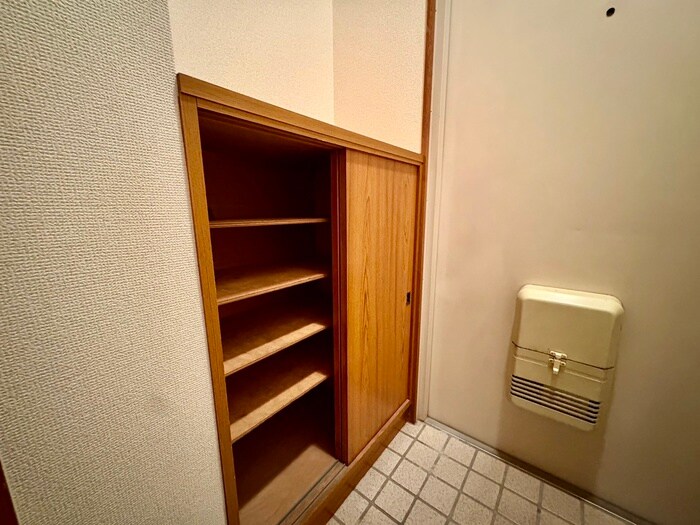 物件内観写真17　(靴箱)