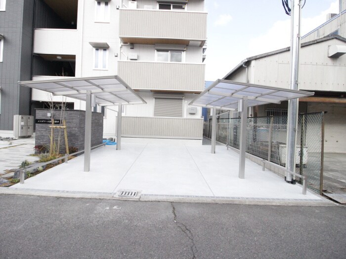 物件外観写真3　(駐輪場)