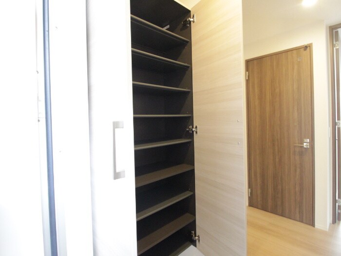 物件内観写真17　(靴箱)