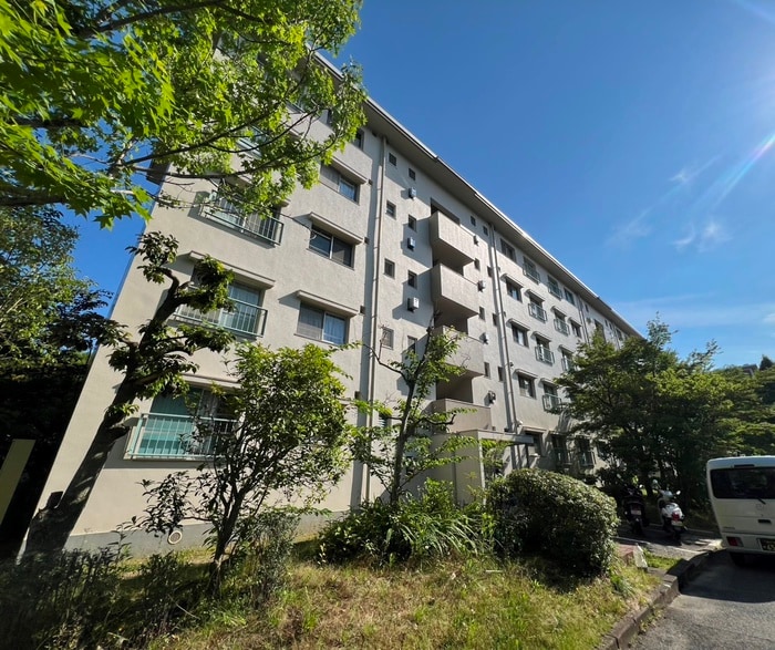 箕面粟生第二住宅第41号棟(404)の物件外観写真