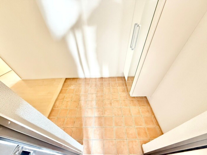 物件内観写真17　(玄関)