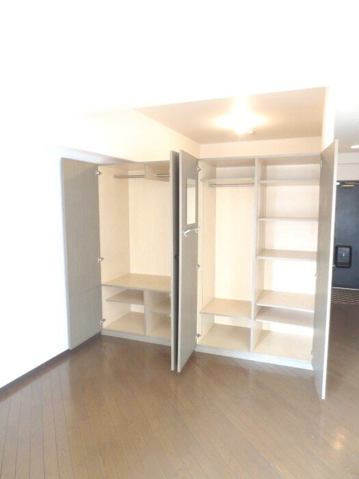 物件内観写真8　(収納)