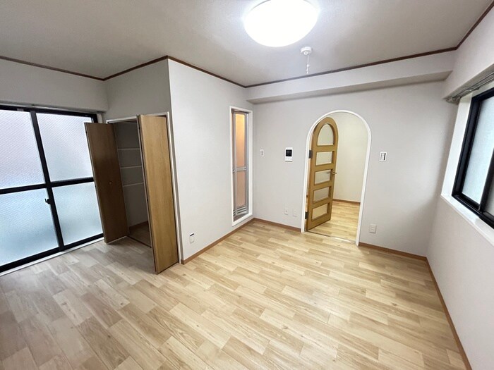 物件内観写真8　(居室)