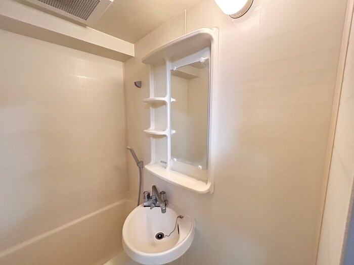 物件内観写真10　(洗面)