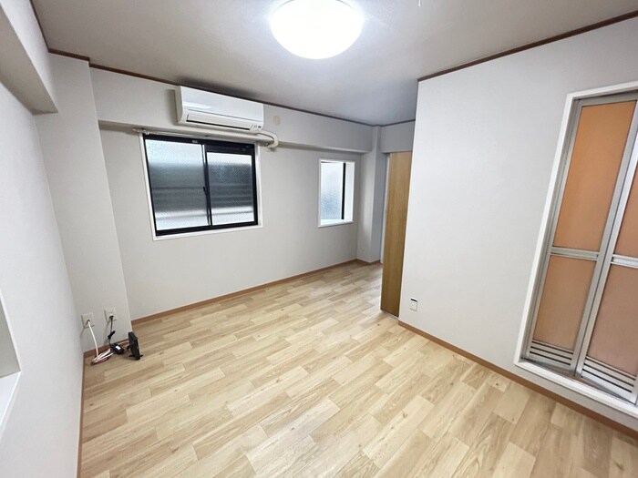 物件内観写真21　(居室)