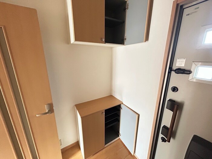 物件内観写真18　(靴箱)