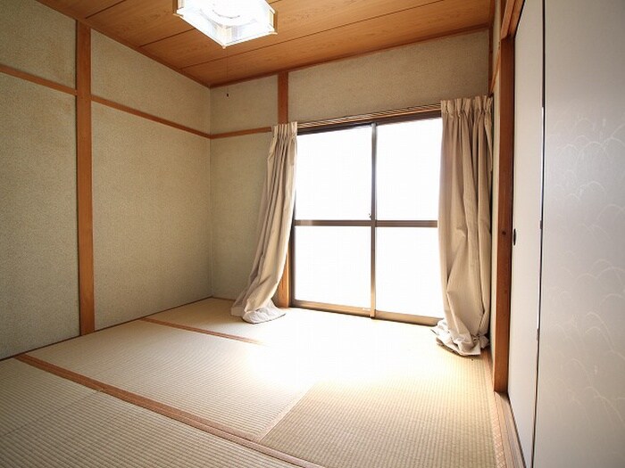 物件内観写真12　(居室)