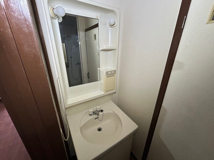 物件内観写真12　(洗面)