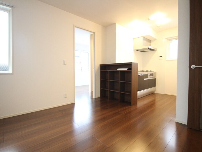 物件内観写真10　(内観写真)