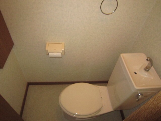 物件内観写真10　(トイレ)