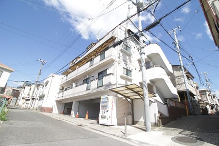 泉が丘マンション外観写真
