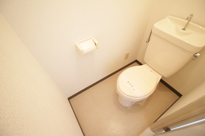 物件内観写真10　(トイレ)