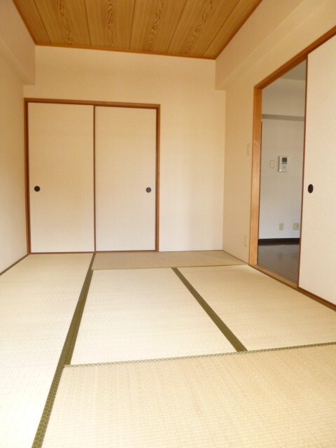 物件内観写真10　(居室)