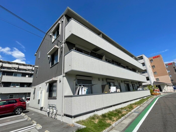 物件外観写真2　(外観写真)