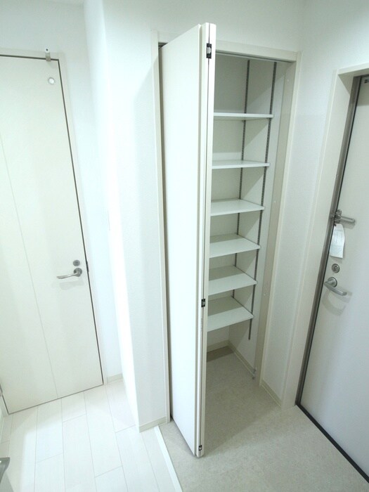 物件内観写真9　(収納)