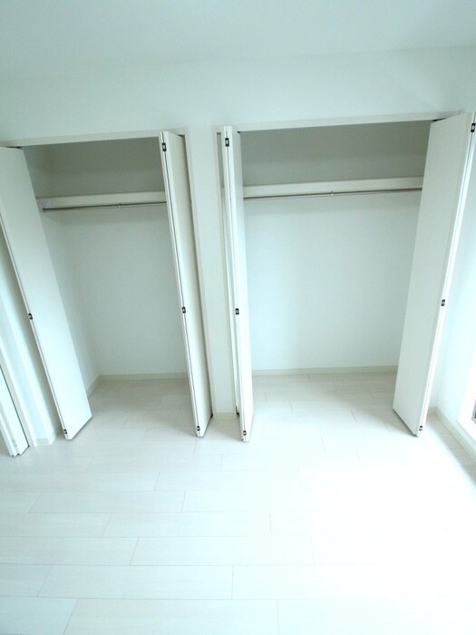 物件内観写真16　(収納)