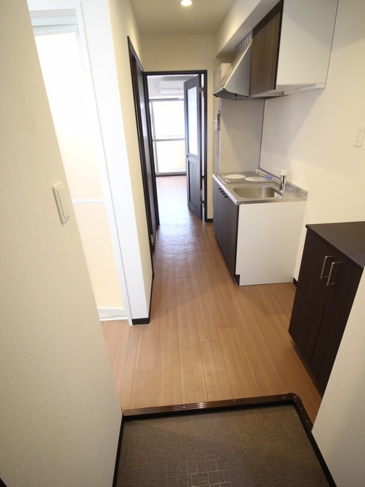 物件内観写真7　(玄関)