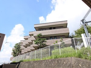 ネオディ雲雀丘花屋敷（２０４）外観写真