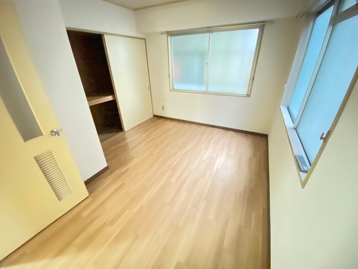 物件内観写真16　(居室)