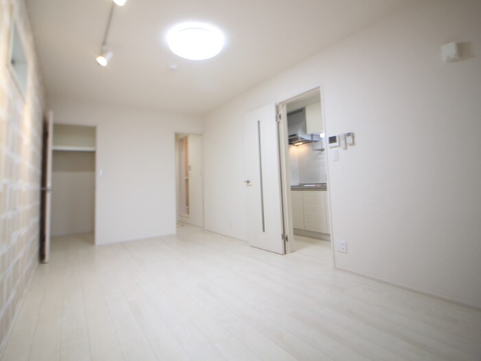 物件内観写真9　(居室)