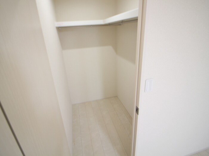 物件内観写真16　(収納)