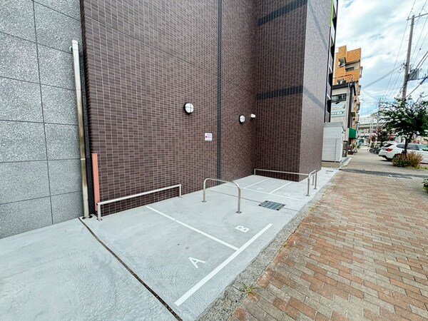 バイク置き場